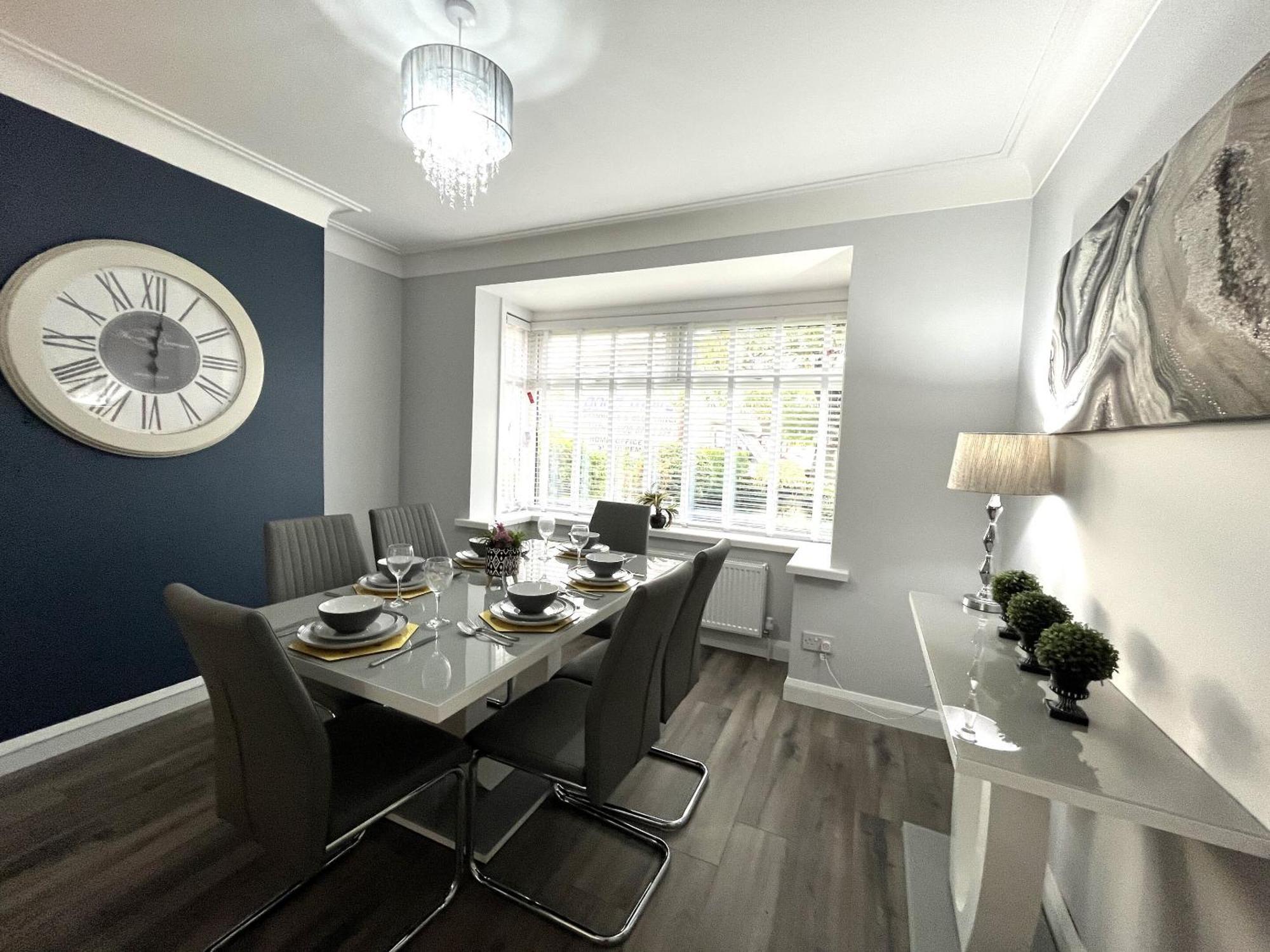 Modern 3-Bed Stay-Away-Home Sleeps 6 Nr Manchester Bagian luar foto